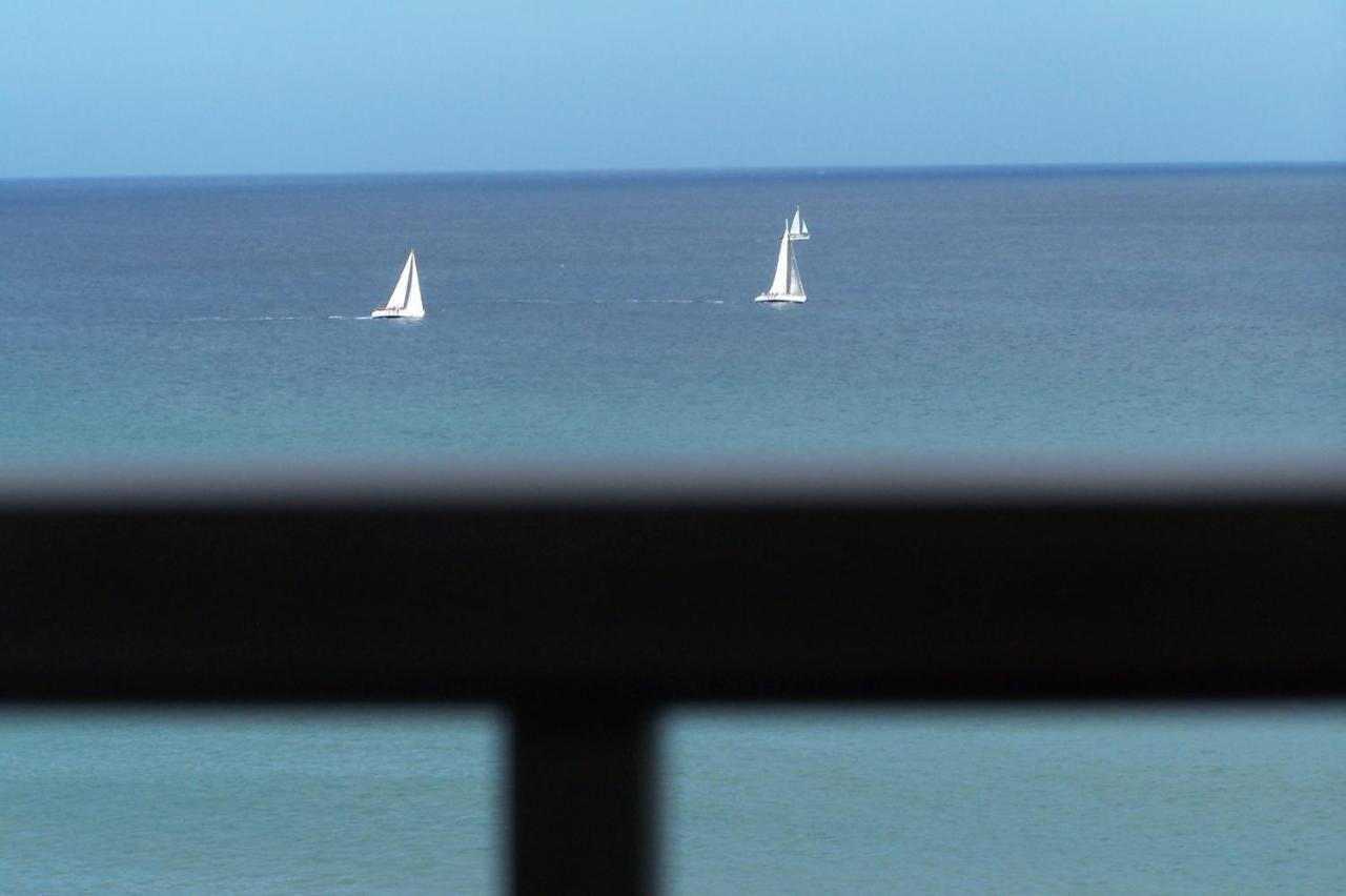 Kahana Beach Resort Exteriör bild